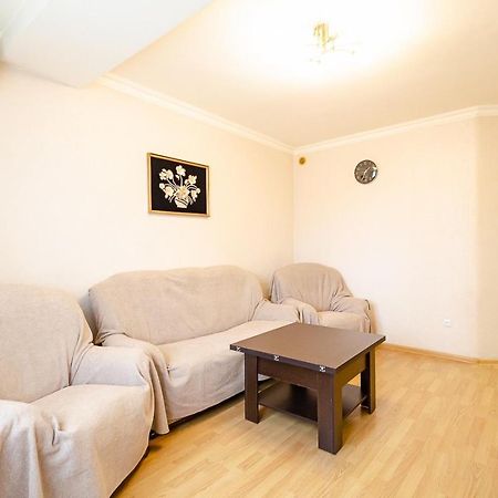 Excellent Apartment In The Center Of The Capital.Amiryan Jerevan Buitenkant foto