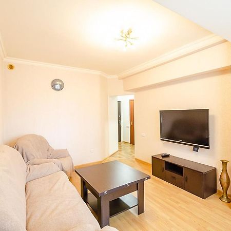 Excellent Apartment In The Center Of The Capital.Amiryan Jerevan Buitenkant foto